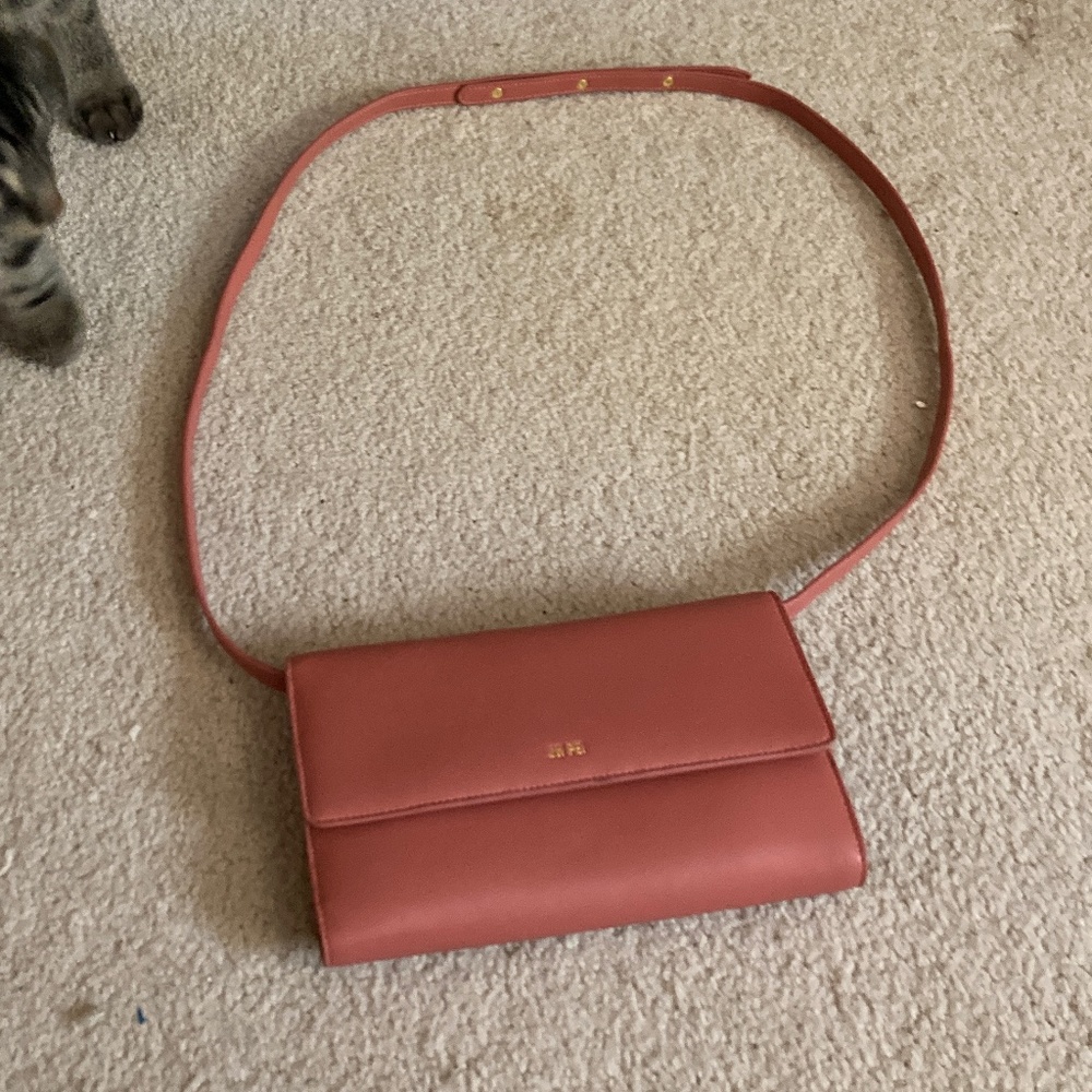 JW PEI Clutch